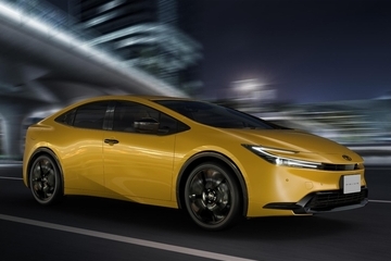 特別仕様車 G プラグインハイブリッド車 “Night Shade”(ベース車両はG プラグインハイブリッド車)