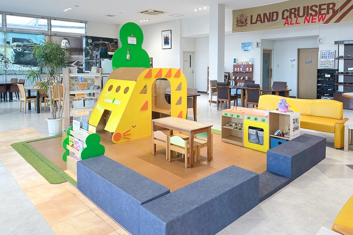 三次店キッズコーナー