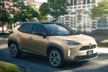 【モデル入り素材】Z（ハイブリッド・2WD）