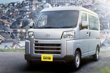 デラックス（CVT・2WD）